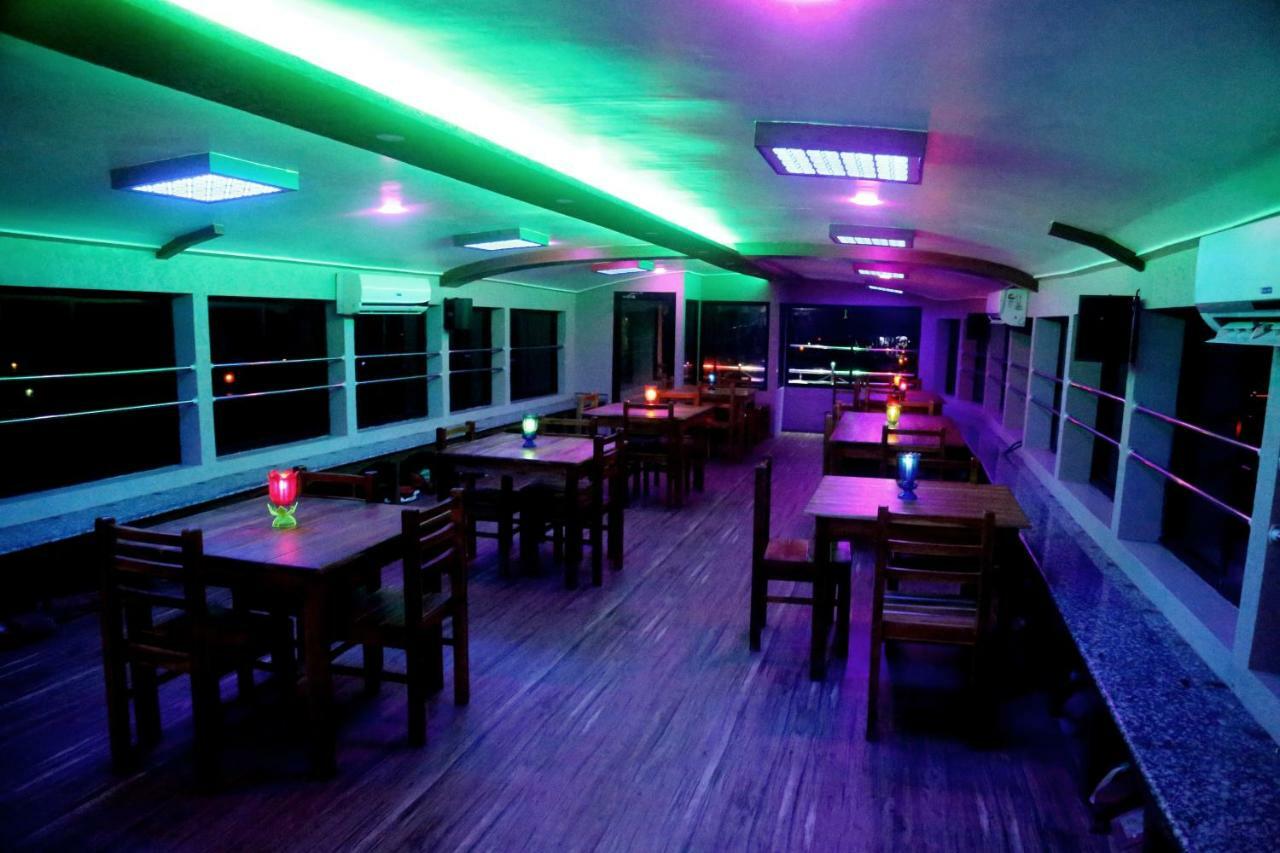 Harmony Houseboats Hotel Alappuzha Екстериор снимка